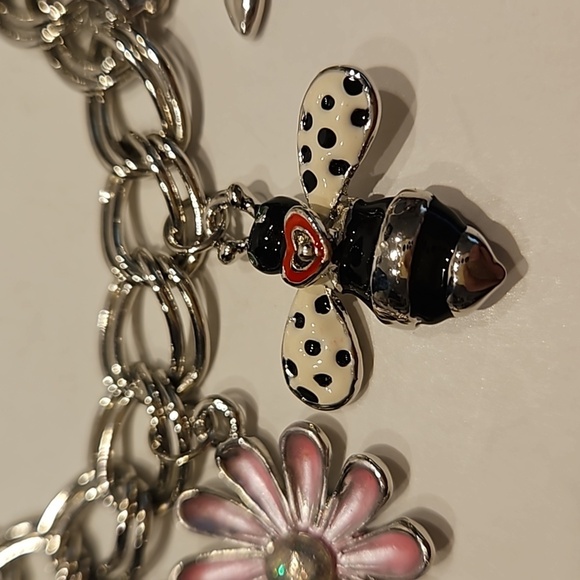 Bumble Bee Silvertone & Enamel 8" Charm Bracelet - Picture 2 of 8